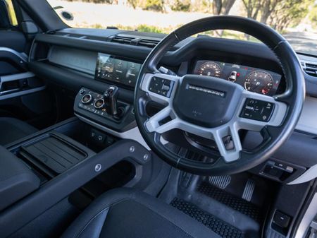 2020-Land-Rover-Defender-110-D240-First-Edition-177kW_15