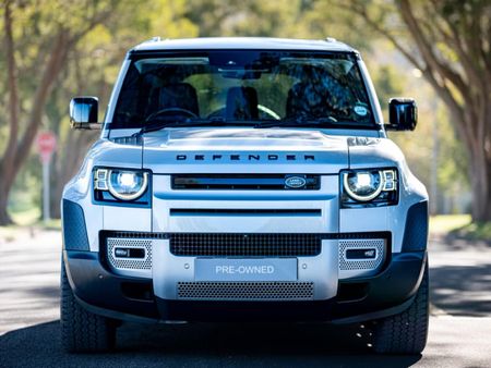 2020-Land-Rover-Defender-110-D240-First-Edition-177kW_1