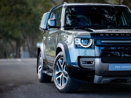 2024-Land-Rover-Defender-130-30D-X_18
