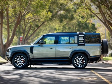 2024-Land-Rover-Defender-130-30D-X_3
