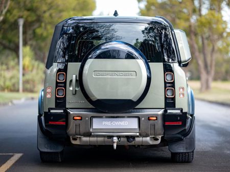 2024-Land-Rover-Defender-130-30D-X_5
