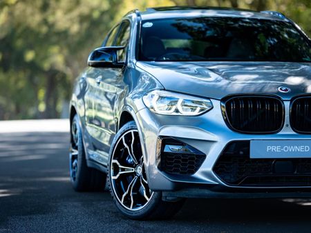 2021-BMW-X4-M-Competition_17