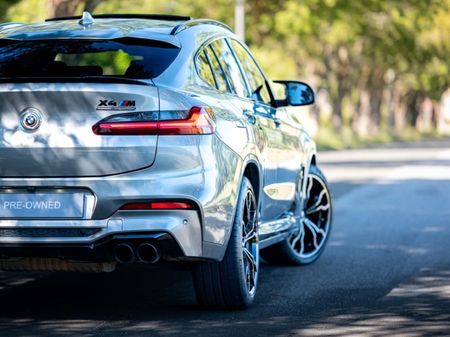 2021-BMW-X4-M-Competition_18