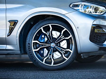 2021-BMW-X4-M-Competition_19