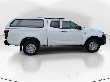 2024-Isuzu-D-Max-19-DDI-HR-Extended-Cab_7