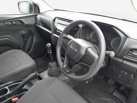 2024-Isuzu-D-Max-19-DDI-HR-Extended-Cab_8