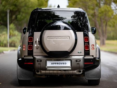 2023-Land-Rover-Defender-110-D300-HSE-X-Dynamic_5