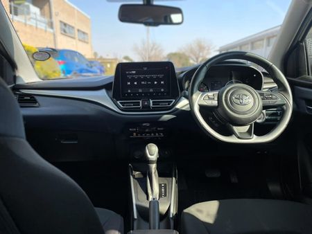 2022-Toyota-Starlet-15-XR-Auto_9