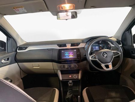 2024-Renault-Triber-10-Intens_9