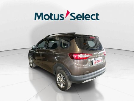 2024-Renault-Triber-10-Intens_4