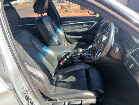 2018-BMW-3-Series-320i-M-Sport-Auto_13