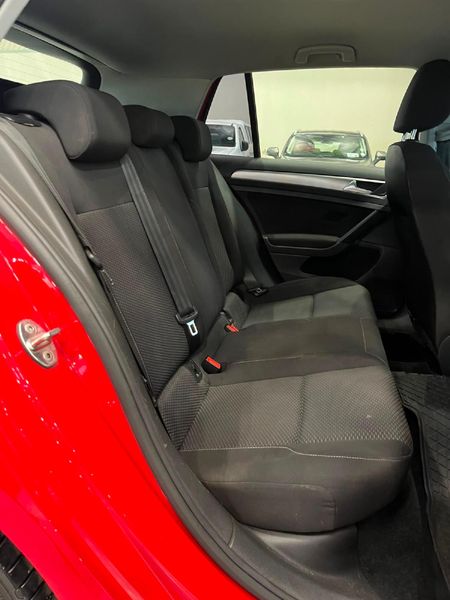 2018-Volkswagen-Golf-VII-10-TSI-Trendline_11