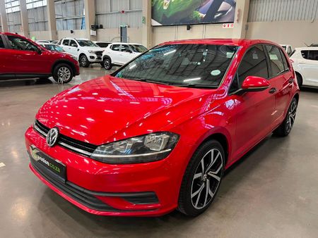 2018-Volkswagen-Golf-VII-10-TSI-Trendline_2
