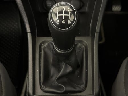 2023-Toyota-Urban-Cruiser-15-Xs_10