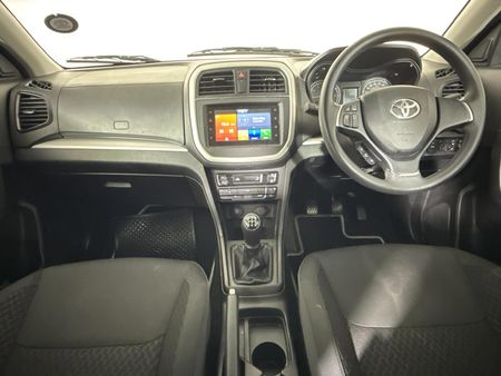2023-Toyota-Urban-Cruiser-15-Xs_1