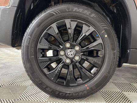 2023-Toyota-Urban-Cruiser-15-Xs_7