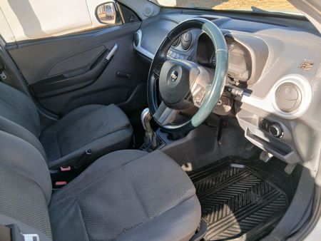 2016-Chevrolet-Utility-14_10