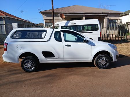 2016-Chevrolet-Utility-14_4