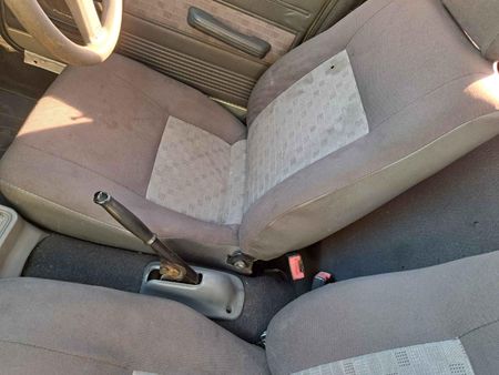 1999-Nissan-1400-5-spd_12