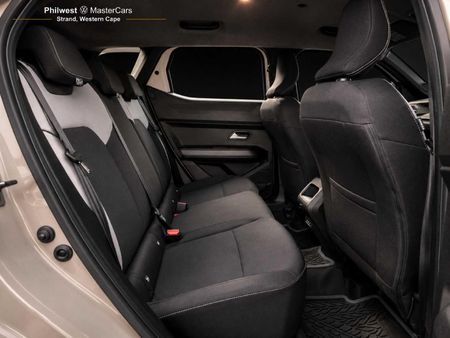 2025-Renault-Duster-13T-Intens-EDC_19