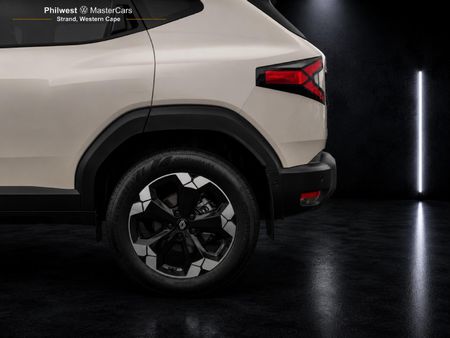 2025-Renault-Duster-13T-Intens-EDC_32