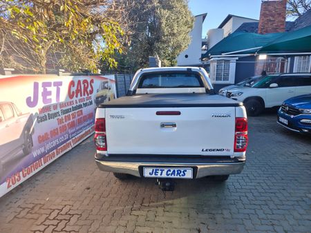 2012-Toyota-Hilux-30-D-4D-Raider-Xtra-Cab_7