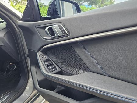 2024-BMW-1-Series-118i-Mzansi-Edition-Auto_10