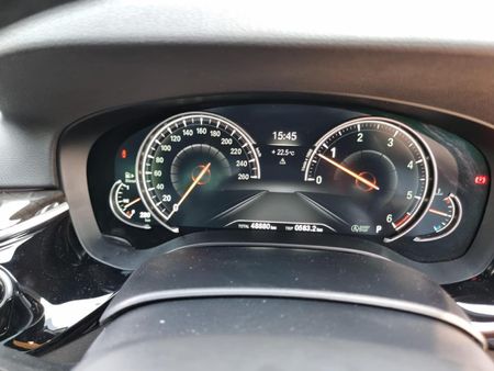 2017-BMW-5-Series-530d-M-Sport-Auto_10