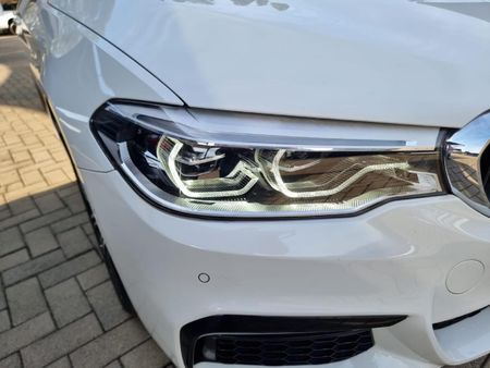2017-BMW-5-Series-530d-M-Sport-Auto_5