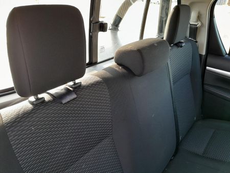 2018-Toyota-Hilux-24-GD-6-SRX-4x4-Auto-Double-Cab_13
