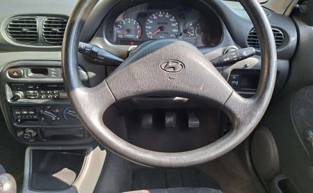 1996-Hyundai-Accent-15-CSi_7