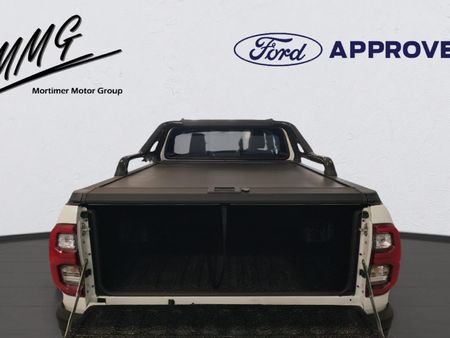 2025-Toyota-Hilux-28-GD-6-RB-Legend-55-Auto-Extended-Cab_10