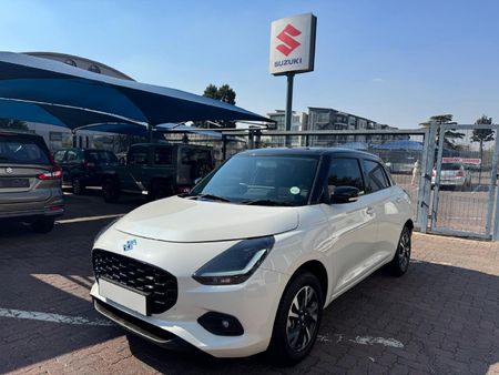 2025-Suzuki-Swift-12-GLX_2