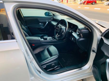 2019-Mercedes-Benz-A-Class-A-200-Auto_12