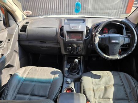 2013-Isuzu-KB-250D-Teq-Double-Cab-4x4-LE_11