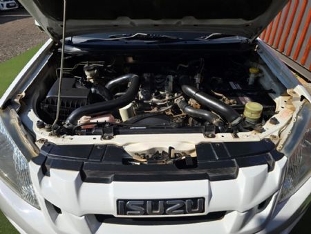 2013-Isuzu-KB-250D-Teq-Double-Cab-4x4-LE_14