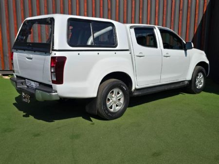 2013-Isuzu-KB-250D-Teq-Double-Cab-4x4-LE_6