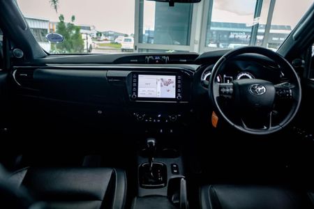 2024-Toyota-Rumion-15-SX_2