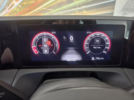 2025-Volkswagen-Tiguan-20TDI-R-Line-4Motion_16
