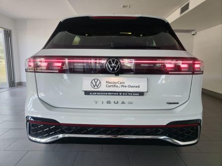 2025-Volkswagen-Tiguan-20TDI-R-Line-4Motion_7