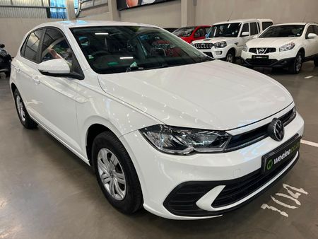 2023-Volkswagen-Polo-10-TSI_0