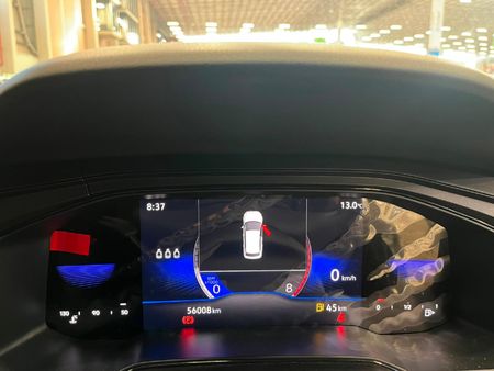 2023-Volkswagen-Polo-10-TSI_10