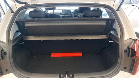 2026-Kia-Picanto-10-LS-Auto_17
