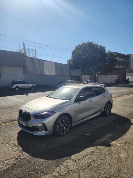 2023-BMW-1-Series-118i-M-Sport_8