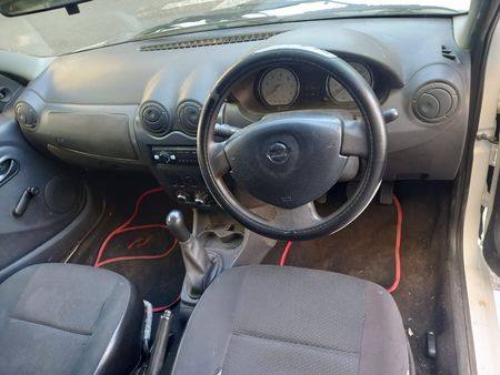 2018-Nissan-NP200-16-AC-Safety-Pack_6
