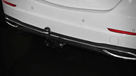 2024-Mercedes-Benz-C-Class-C-220d-Auto_22
