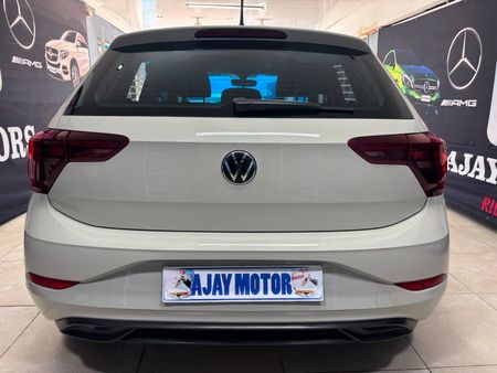 2023-Volkswagen-Polo-10-TSI-Life_4