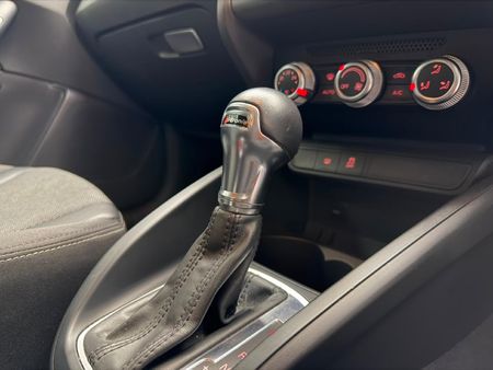 2014-Audi-A1-Sportback-14-TFSI-Ambition-Auto_4