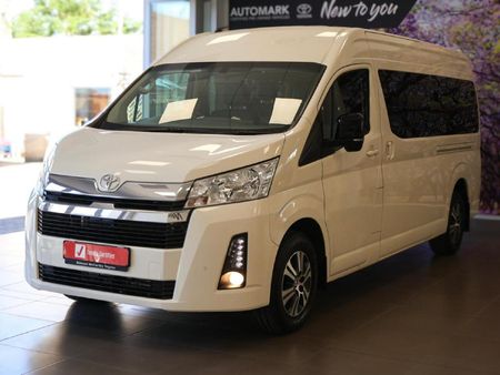 2026-Toyota-Quantum-28-GL-Auto-14-Seater_3