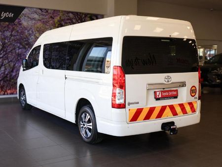 2026-Toyota-Quantum-28-GL-Auto-14-Seater_5